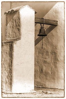 Soledad_bell_chocolate